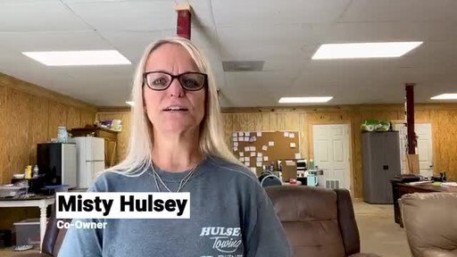 In HelloNation, Towing Experts Chris and Misty Hulsey Explain What to Do Before Calling a Tow Truck