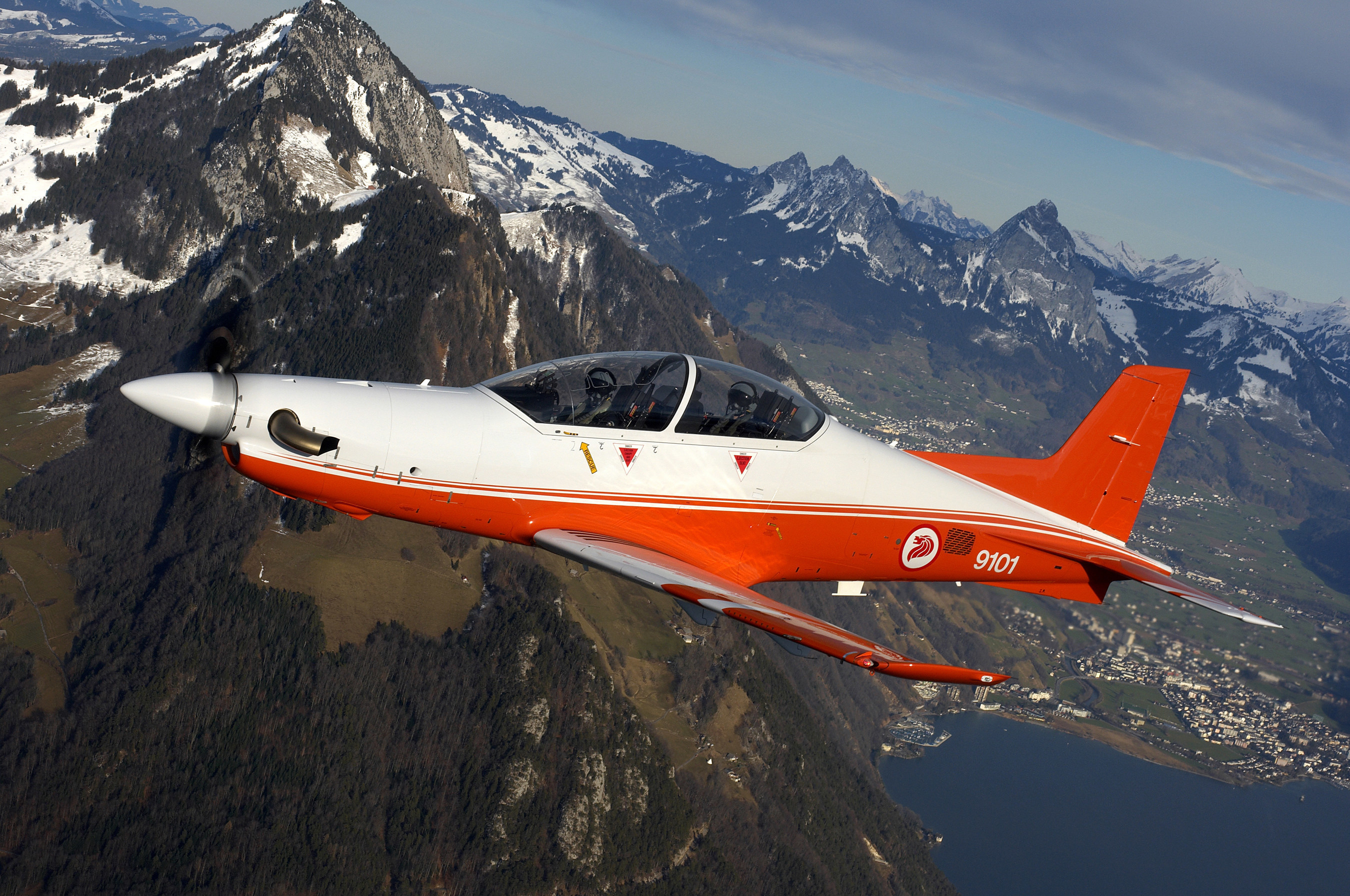 Pilatus 21 Lights