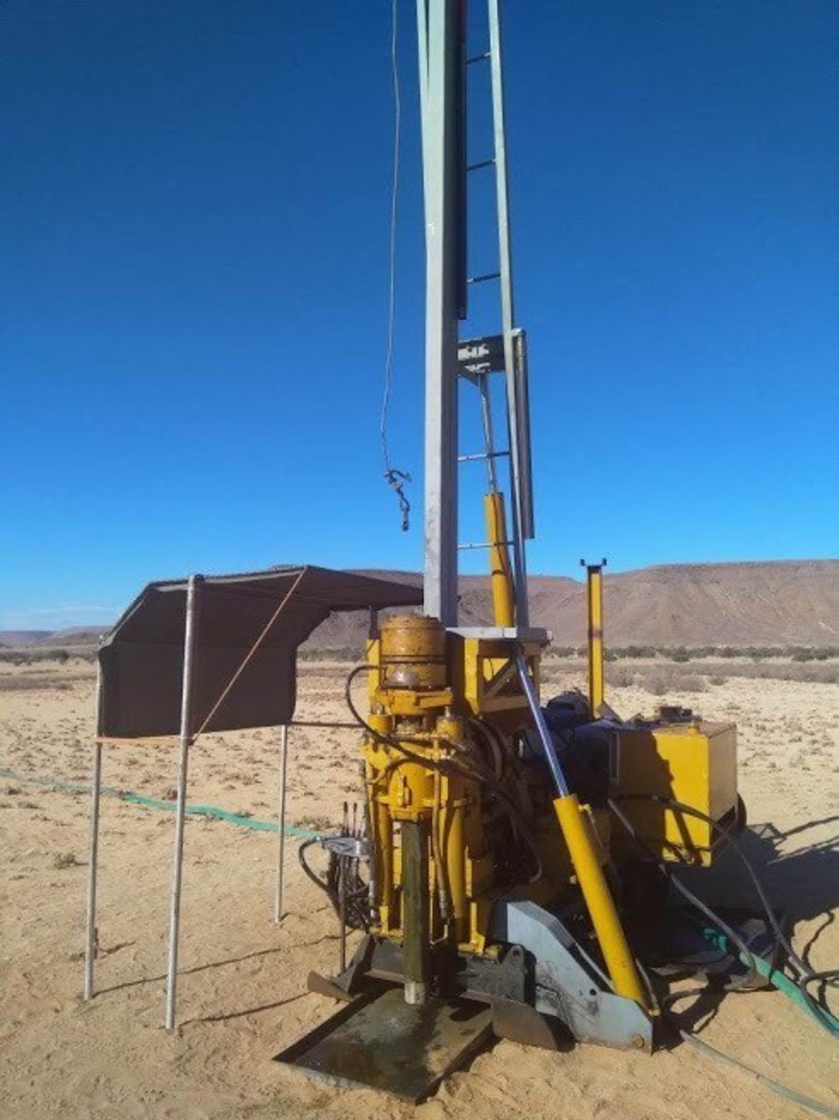 Photo 3 Longyear-38 Diamond Drill