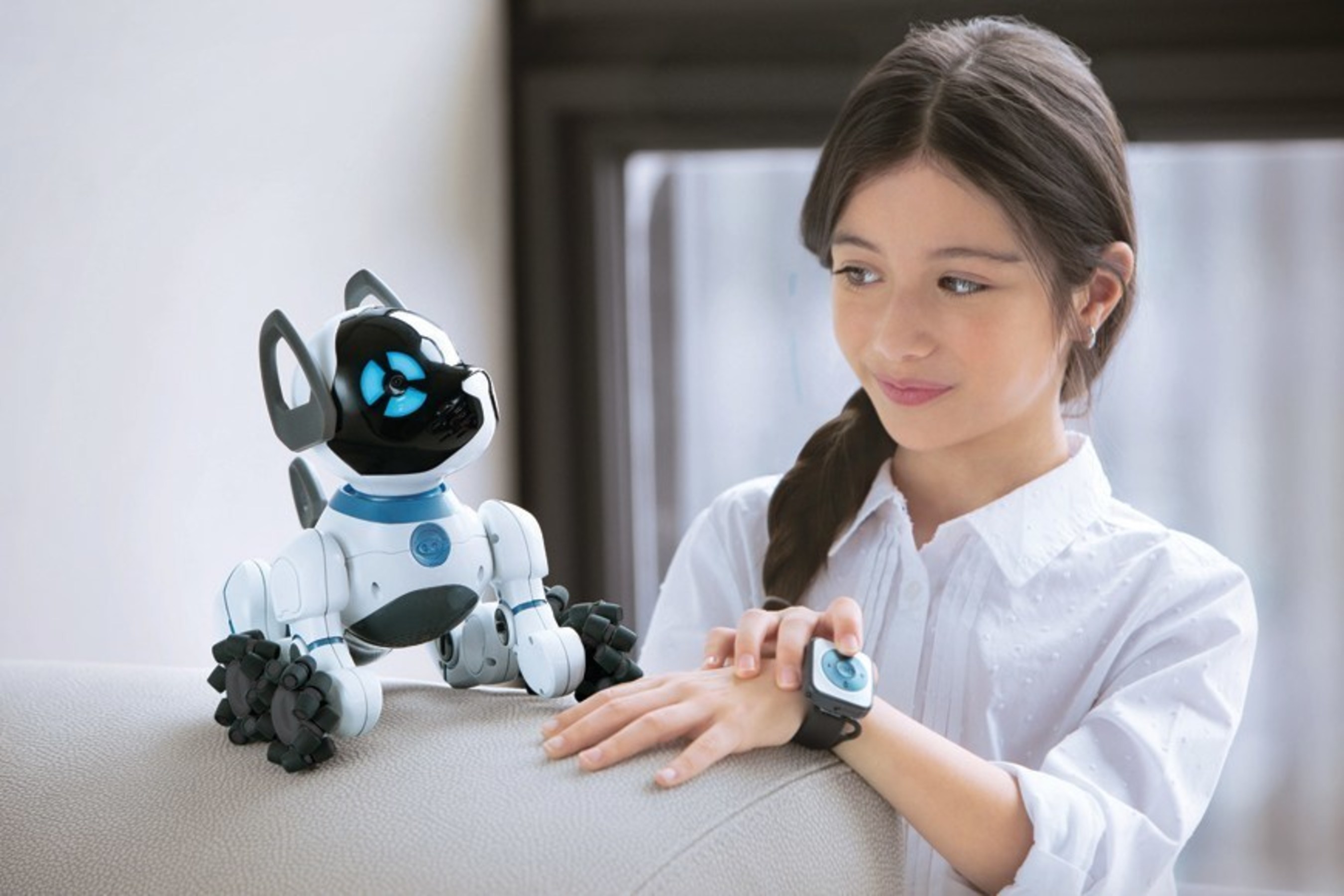 Робототехника и ии. Робот WOWWEE Chip. Робот собака чип WOWWEE. Игрушки в будущем. Игрушки будущего для детей.
