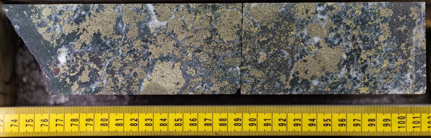 Multiple phases of pyrite with chalcopyrite mineralization with magnetite and hematite. Image starting at 91.71m in NWDDH19-012; the second diamond drill hole at the NW Zone in 2019. Note mineralization is visually high-grade and not representative of the entire hole. (CNW Group/Crystal Lake Mining Corporation)