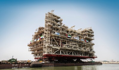 شركة الإنشاءات البترولية الوطنية تحتفل باكتمال تصنيع أحد أكبر منصات النفط البحرية في العالم لصالح أدنوك Oman News Gazette