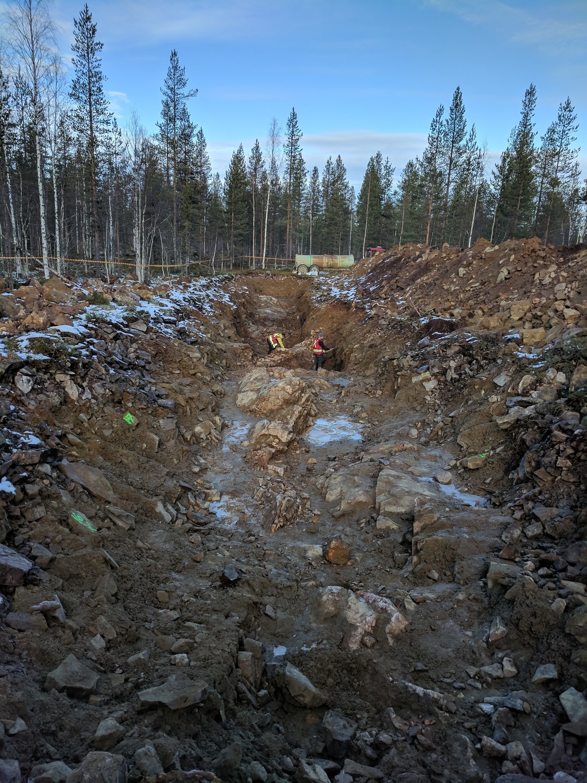 Big Vein Trench 17 - Notches