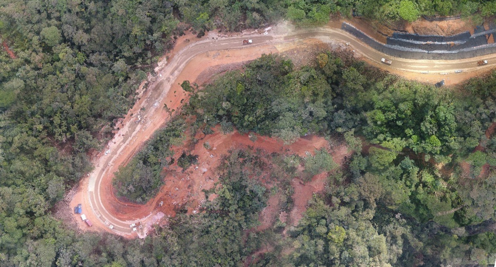 Figure 3. North Access road at kilometre 14