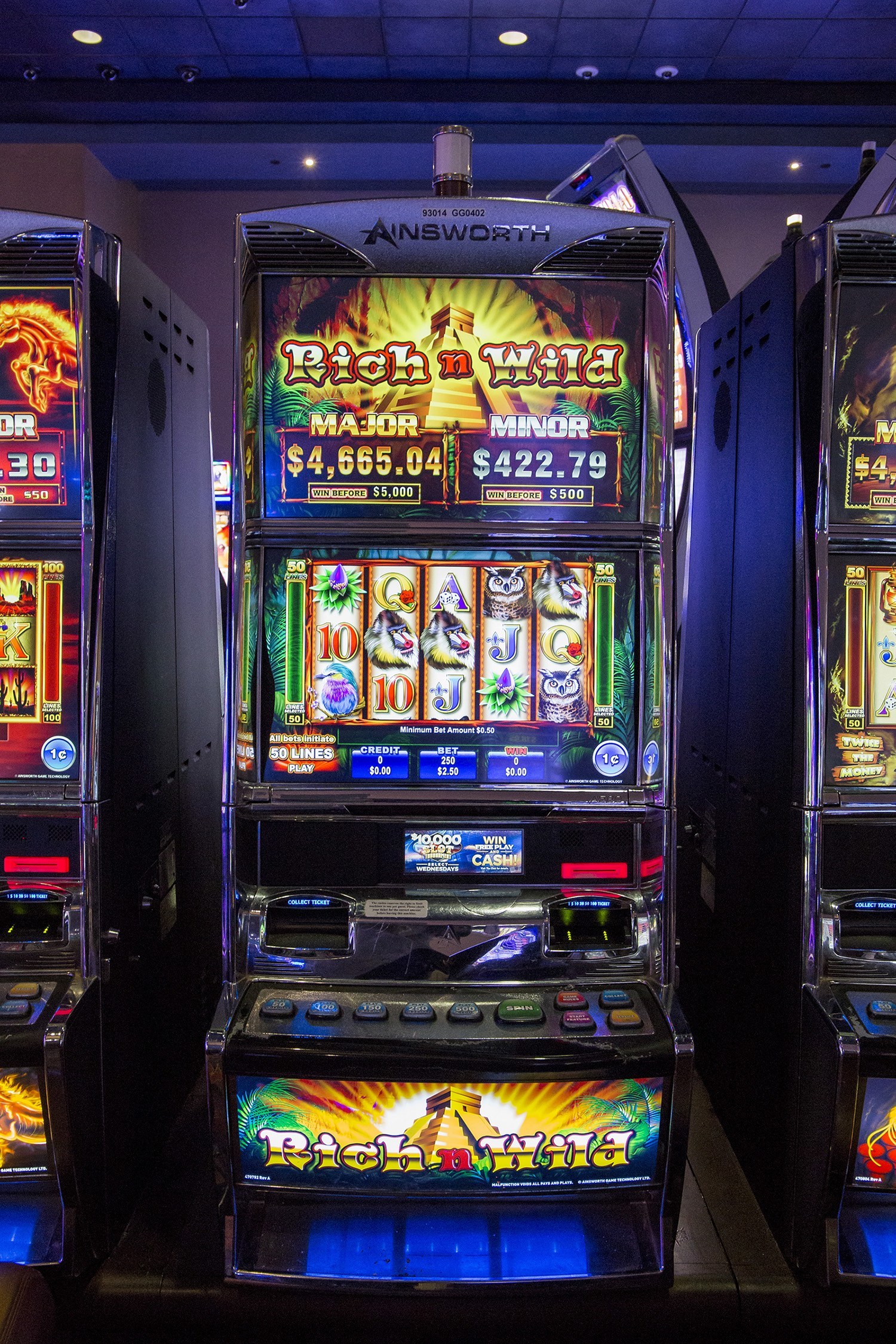 Slot