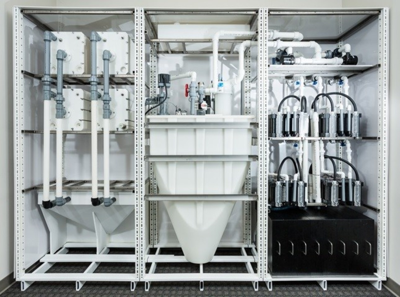 Figure 1. MGXR modular Energy Storage System
