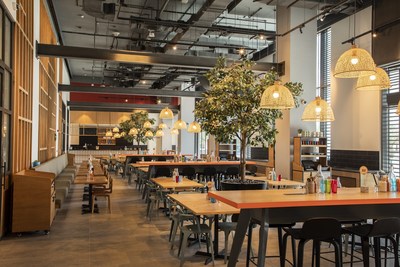 افتتاح روڤ آت ذي بارك وجهة عصرية جديدة بموقع استثنائي ضمن دبي باركس آند ريزورتس Oman News Gazette