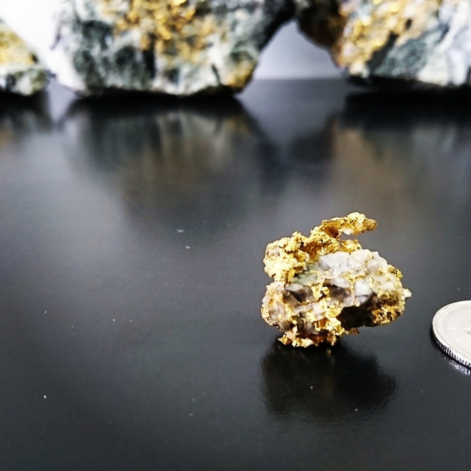 Monarch Gold Intersects 24.40 g/t Au Over 2.0 Metres, Including 93.80 g/t Au Over 0.5 Metres, at its McKenzie Break Gold Project