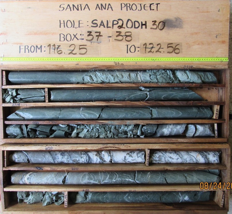 Photo 2: Megapozo drill hole SAMP20DH30 with 1.2 metres at 6.2 g Au/t and 768 g Ag/t; including 0.73 metres at 13.4 g Au/t and 1,460 g Ag/t. (CNW Group/Outcrop Gold Corp.)